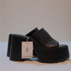 Stradivarius Black Platform Mules